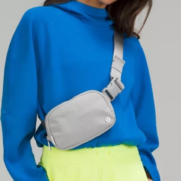 lululemon athletica Bags Lululemon Everywhere Belt Bag Poshmark